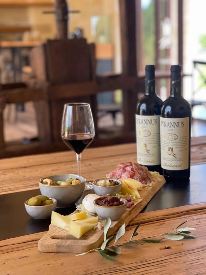 Masseria Torleanzi Wine Relais San Pietro Vernotico Buitenkant foto